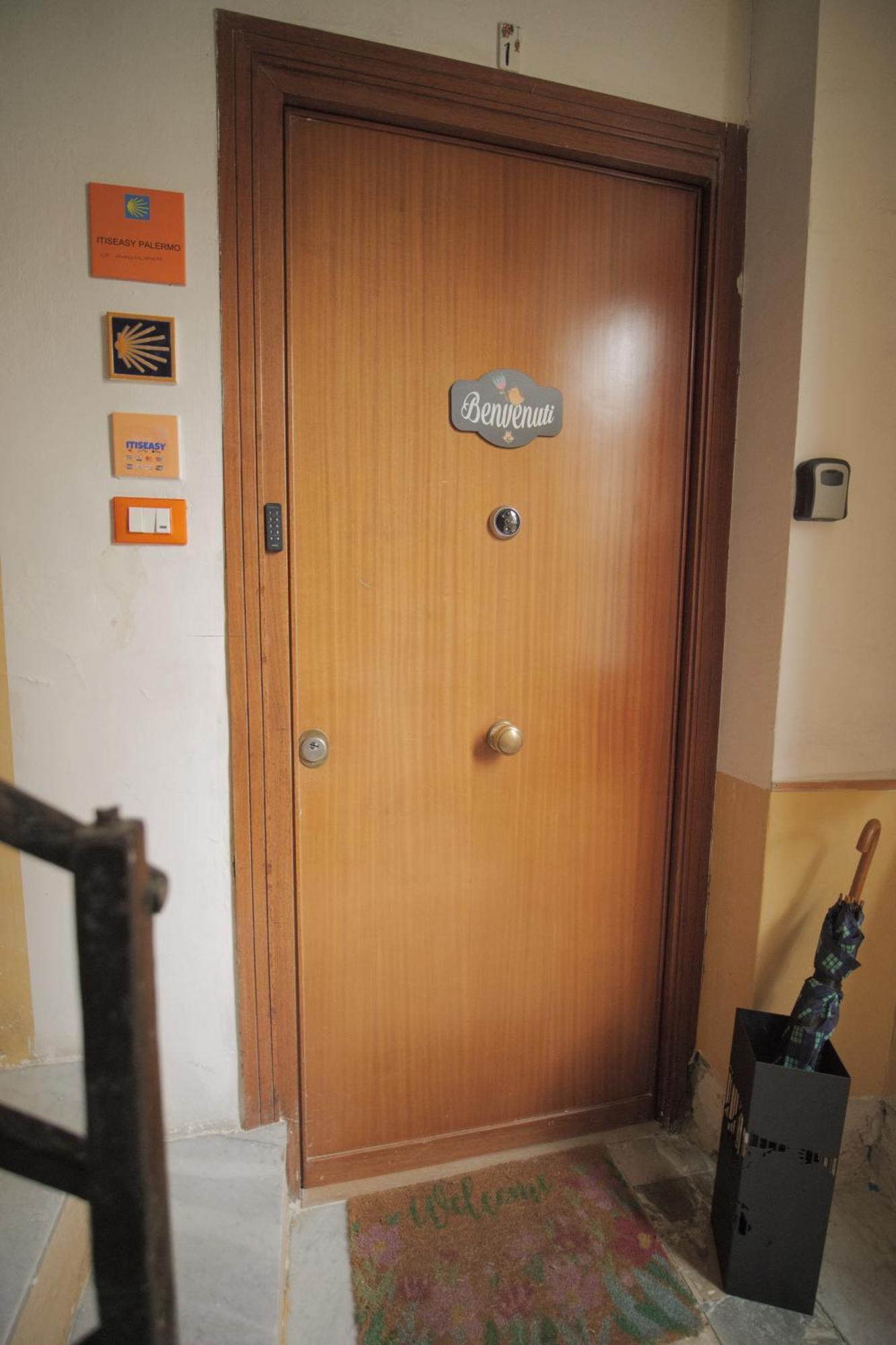 Itiseasy Palermo 1 E 2 Private Apartments Dış mekan fotoğraf